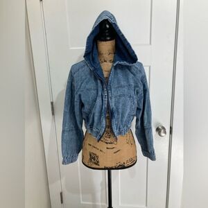 Francesca’s Harper Cropped Hooded Denim Jacket M